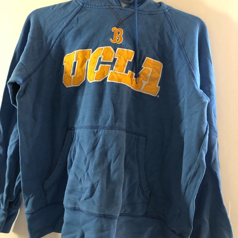 UCLA sweater size large pre-own